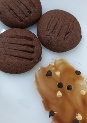 A picture of Chocolate ragi sugarfree cookies.