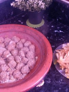 صورة لوصفة طاجين بالكفتة والجزر