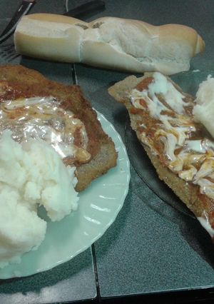 Una foto de Milas caseras a la napolitana con pure ! ♥