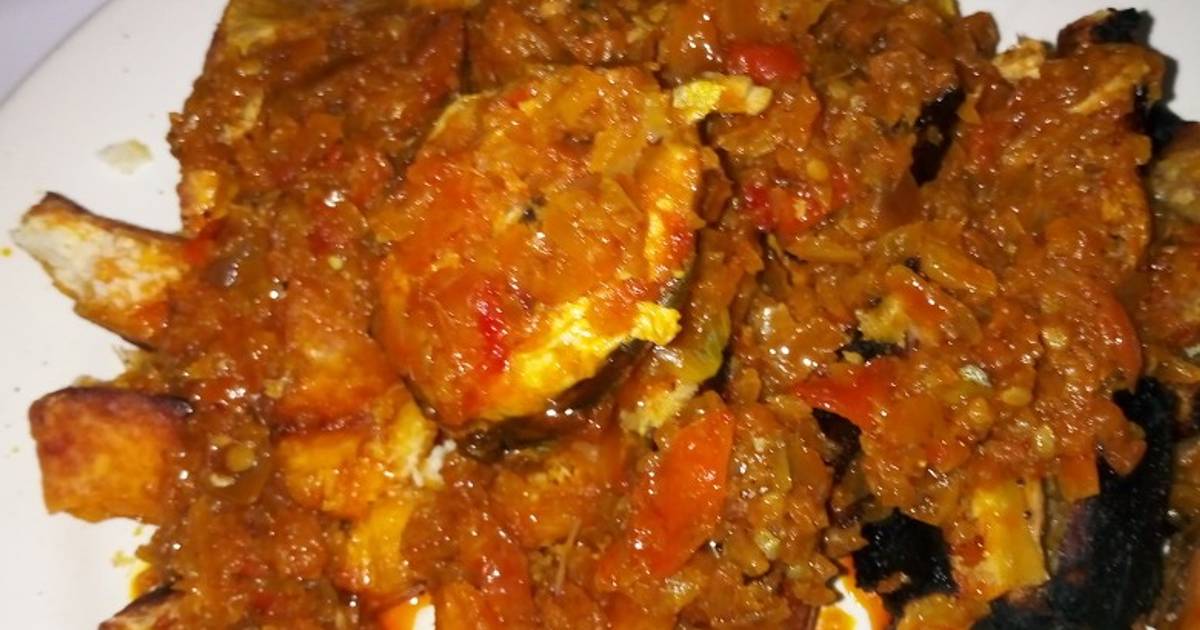 Roasted / Grilled Yam and Plantain with Peppered fish Sauce Recipe by Charity BrianDappa