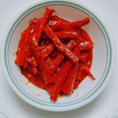 A picture of Carrot Pickle.