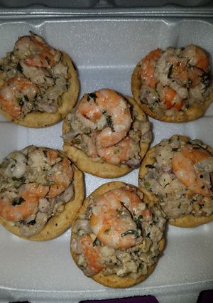 Una foto de Tartaletas de mariscos con semilla de marañon