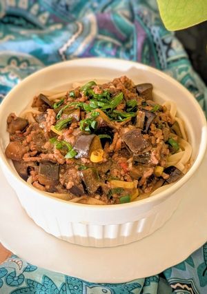 茄子肉末打滷麵 的食譜成品照片
