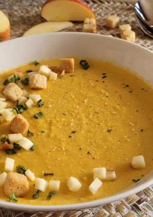 Foto principal de Crema de boniato y coliflor en MyCook