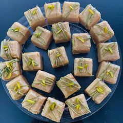 A picture of Peanut Barfi.