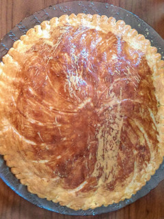 Una foto de Galettes des Rois o Frangipane (Roscón de Reyes francés)