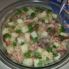 A picture of Wiegand's German Potato Salad.