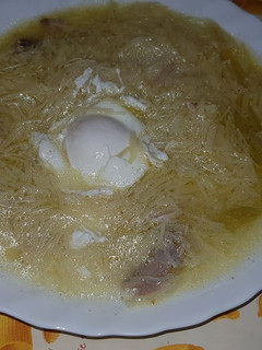 Una foto de Sopa de pollo con fideos