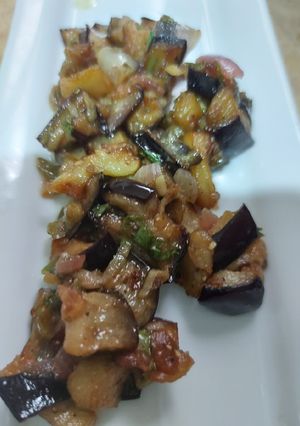 صورة لوصفة باذنجان بالثوم والليمون