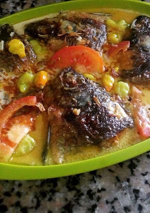 Foto resep Ikan mujair kuah santan pedas