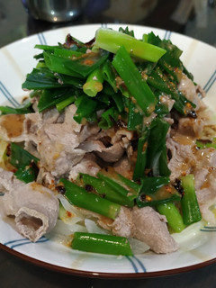 涮梅花肉佐胡麻辣醬 的食譜成品照片
