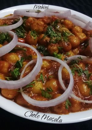 A picture of Punjabi Chole masala.