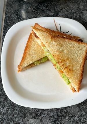 A picture of Avocado Sandwich.