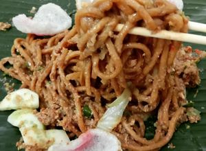 Foto resep Mie gomak bumbu pecal