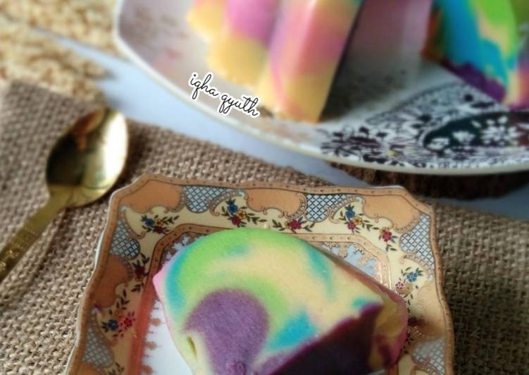 Resep Rainbow Bread Puding Anti Gagal