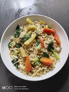 A picture of Instant Noodle.