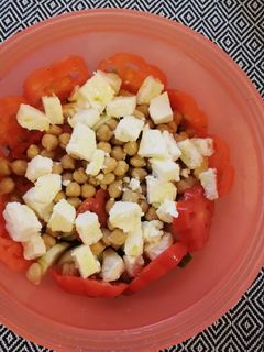 Foto di Insalata ceci e feta 🌿 idea light