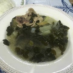 A picture of Chicken Tinola w Malunggay.