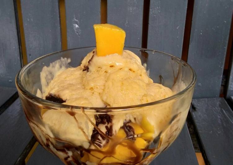 Mango Ice Cream Simple