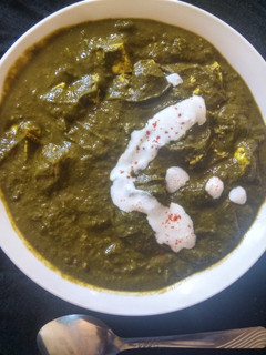 A picture of Palak paneer.