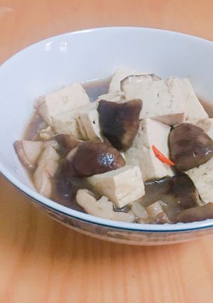 Hình của món Đậu kho nấm.