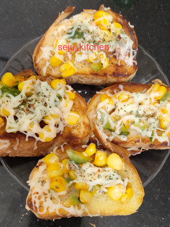 ચીઝ ગાર્લિક બ્રેડ,(cheese garlic Bread Recipe in Gujarati) રેસીપી મુખ્ય ફોટો