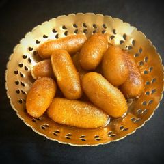 A picture of Shakarkand Gulab Jamun.
