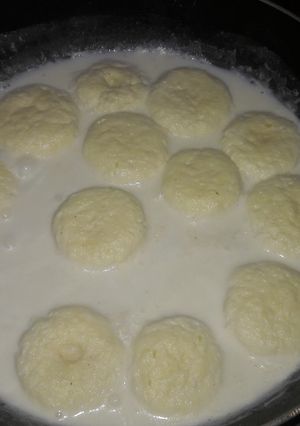 A picture of Ras Malai.