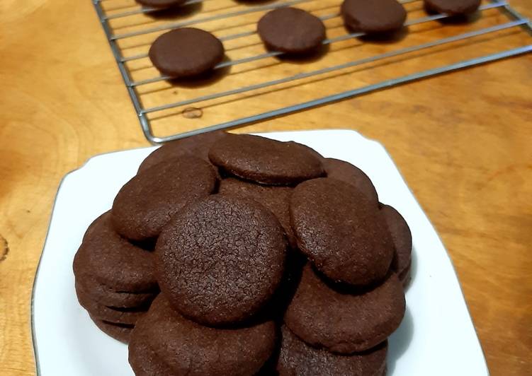 4 Ingredients Choco Cookies