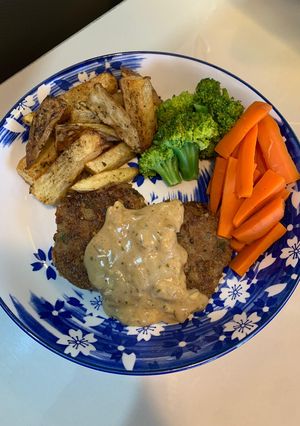 Foto resep Hamburg Steak with Creamy Onion Sauce