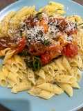Pasta con salsa de tomates frescos