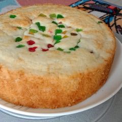 A picture of Rava Cake.