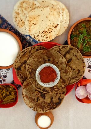 "લીલી તુવેર નો ઓળો" (green tuver no olo Recipe in Gujarati) રેસીપી મુખ્ય ફોટો