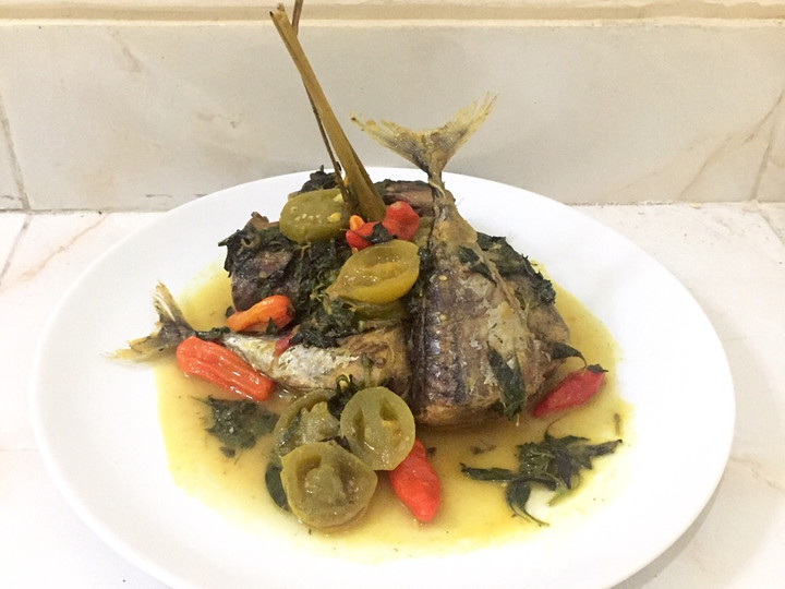 Cara Gampang Menyiapkan Ikan tongkol kuah kuning asam pedas yang Bikin Ngiler