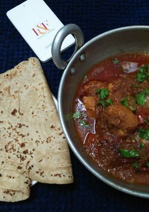 A picture of Chicken Karahi 😀😀.
