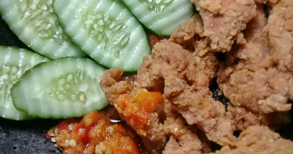 Kulit Ayam Kriuk Penyet Sambel Bawang