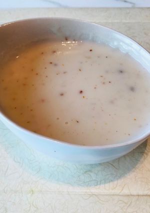 A picture of Whole wheat oat porridge.