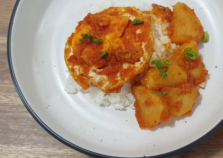 Kentang Telur Masak Sambal