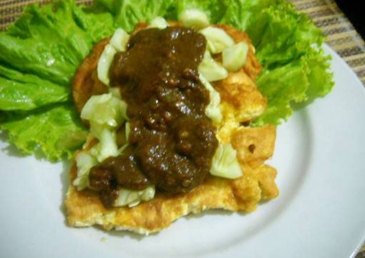 Bagaimana Menyiapkan Tahu Telur Sambal Pecel. #pr_recookmantenelise, Lezat