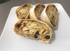 Una foto de Strudel de manzana