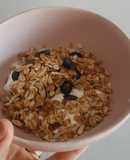 Iogurte com Dióspiro e Granola