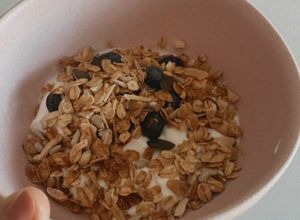 Foto de Iogurte com Dióspiro e Granola
