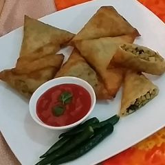 A picture of Chunky Potato Samosa.