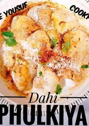 A picture of Dahi phulkiya.