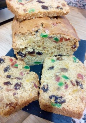 Una foto de Fruit Cake (bizcocho de frutas)