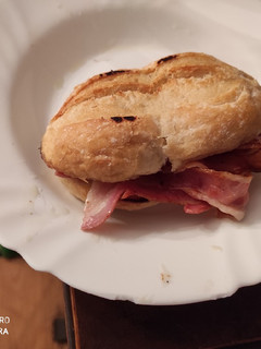 Una foto de Mini-bocata de beicon