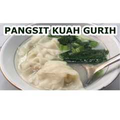 A picture of Pangsit Kuah Gurih.