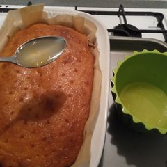 A picture of Lemon Drizzle Cake.