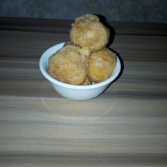 A picture of Yam balls with fish.