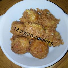 A picture of Yam balls.